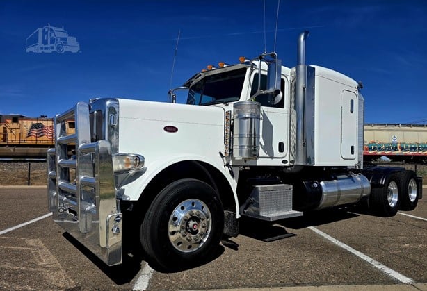 2018 PETERBILT 389