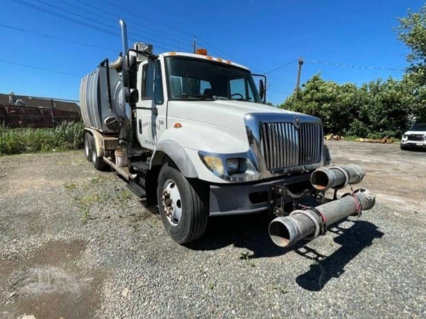 2007 INTERNATIONAL WORKSTAR 7400