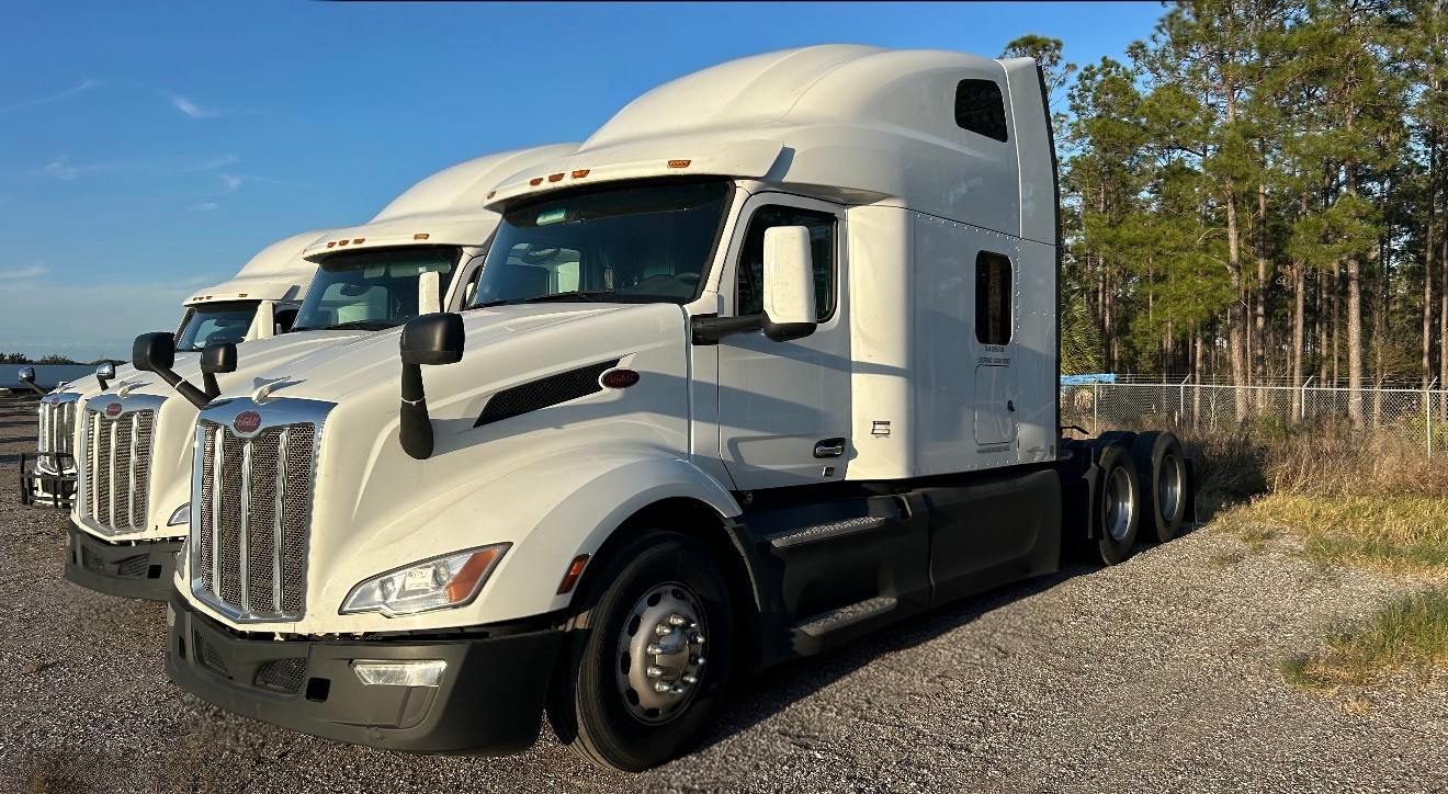 2023 PETERBILT 579 CO11162