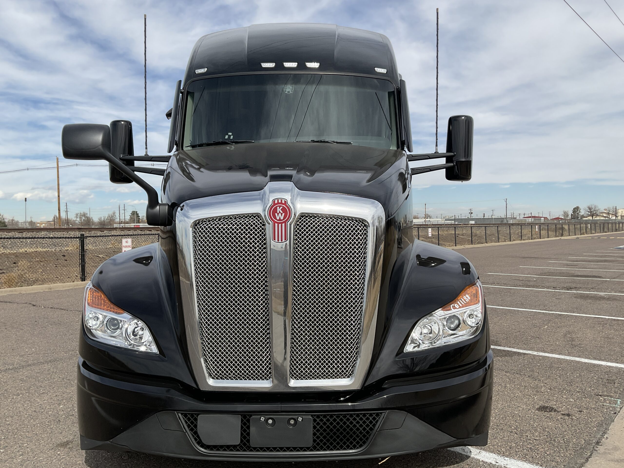 2023 KENWORTH T680 CO11188 - Image 3