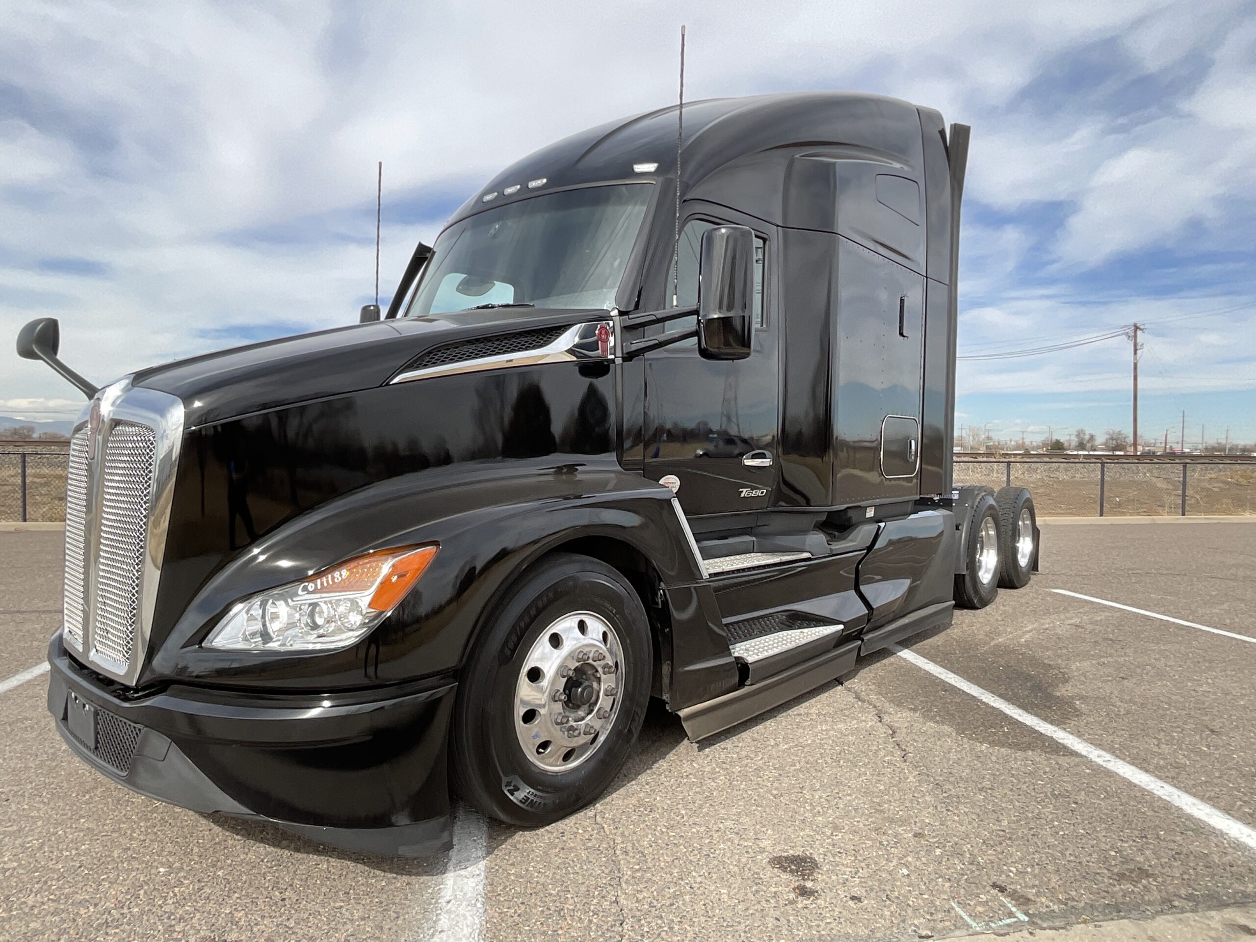 2023 KENWORTH T680 CO11188 - Image 4