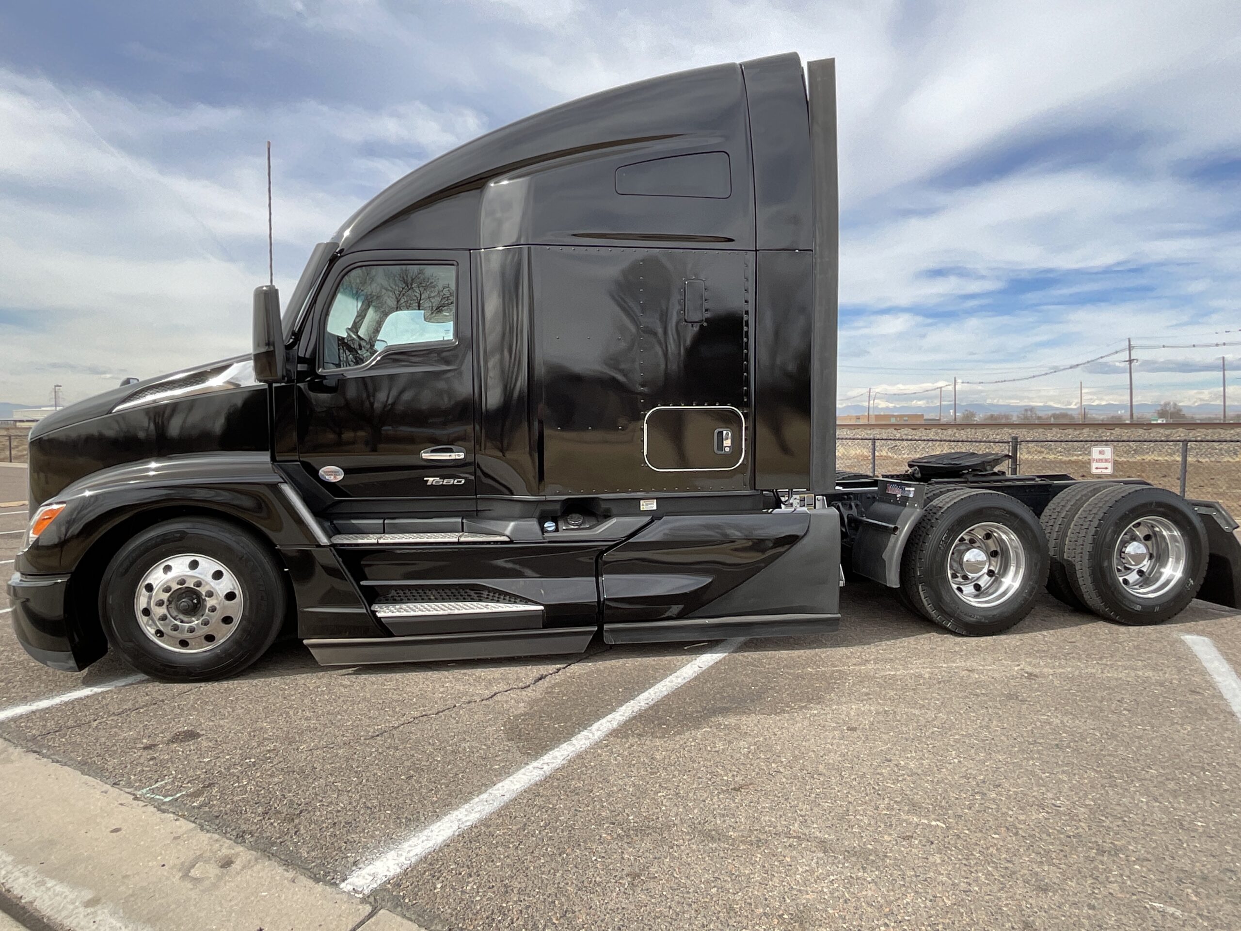 2023 KENWORTH T680 CO11188 - Image 5