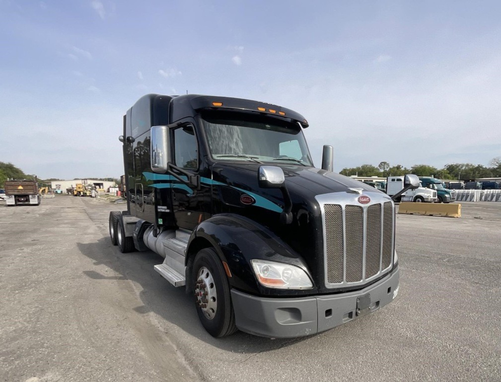 2020 PETERBILT 579 CO11413 - Image 2