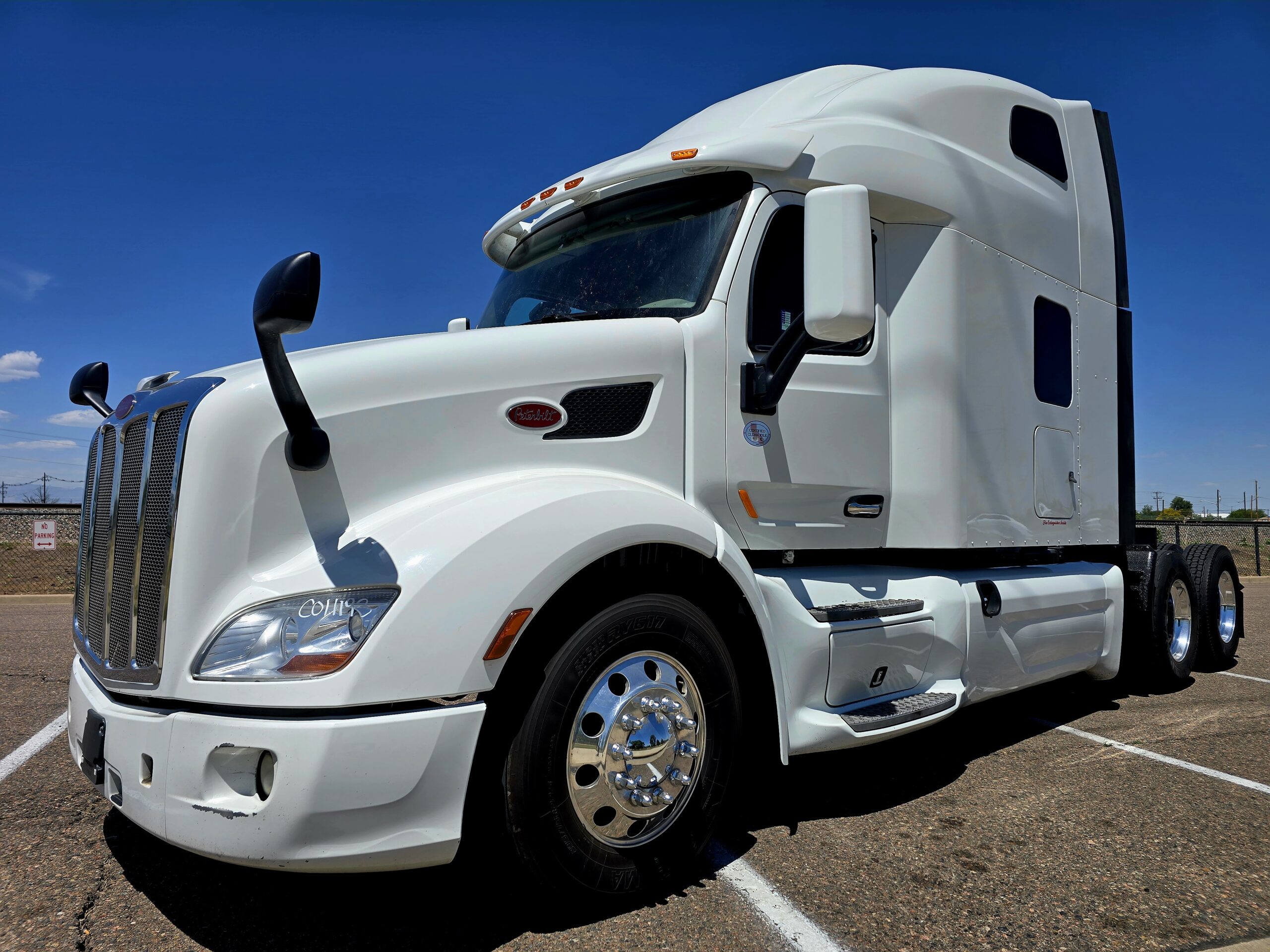2022 PETERBILT 579 CO11173 - Image 2