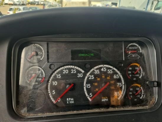 2022 FREIGHTLINER BUSINESS CLASS M2 106 STK REEFER - Image 7