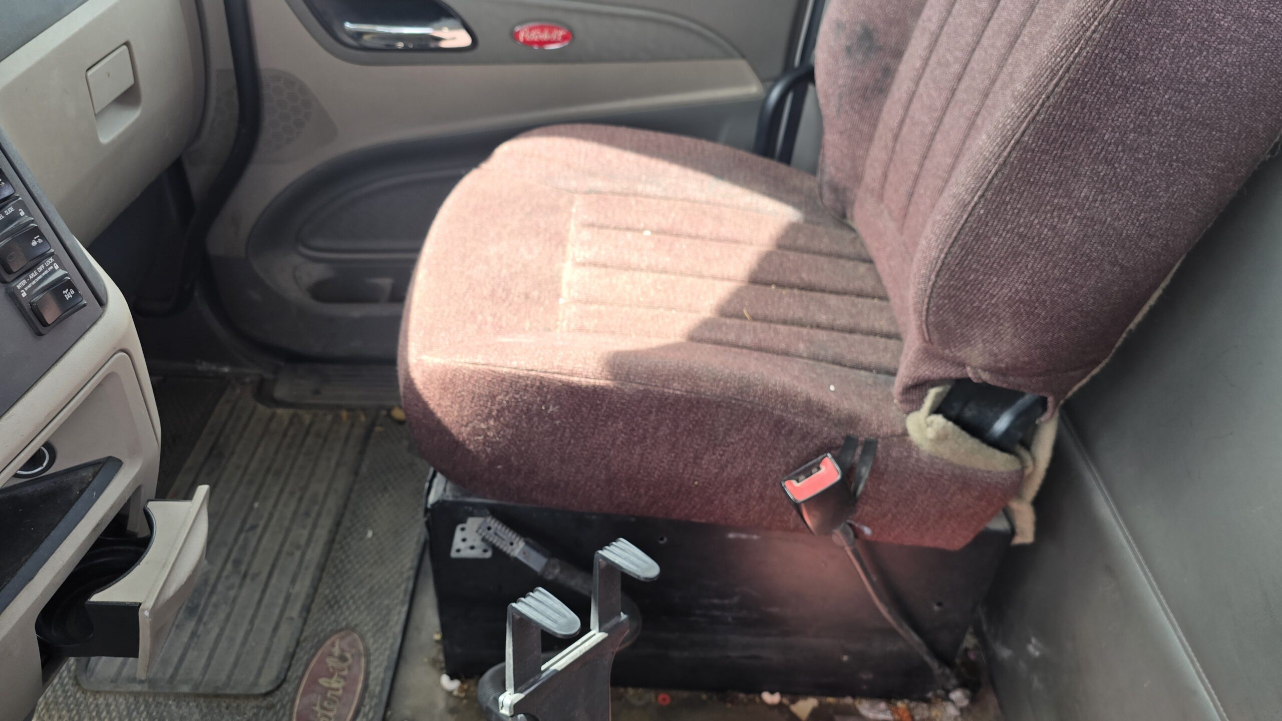 2018 PETERBILT 579 CO11270 - Image 15