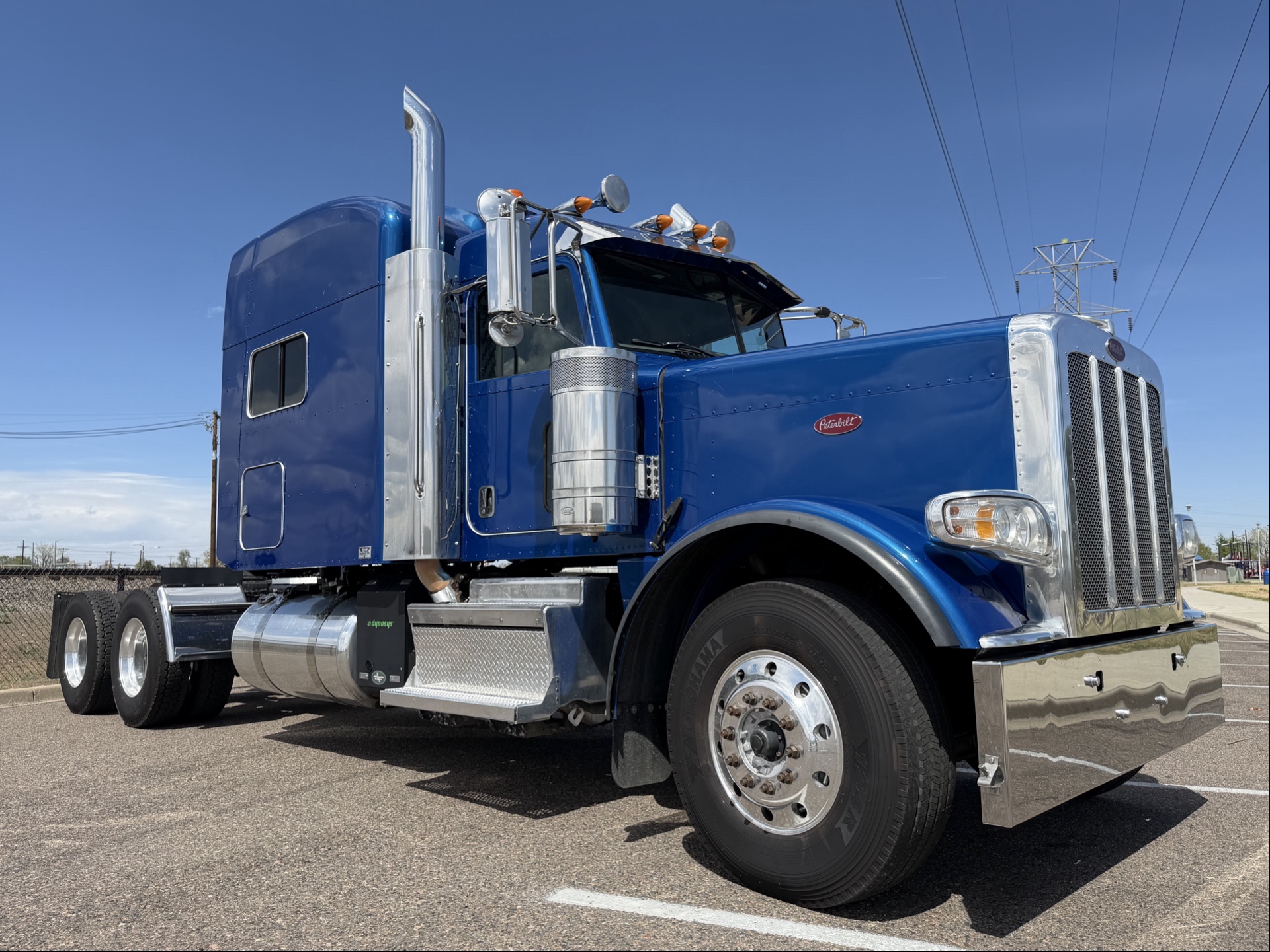 2022 PETERBILT 389 CO11275 - Image 2
