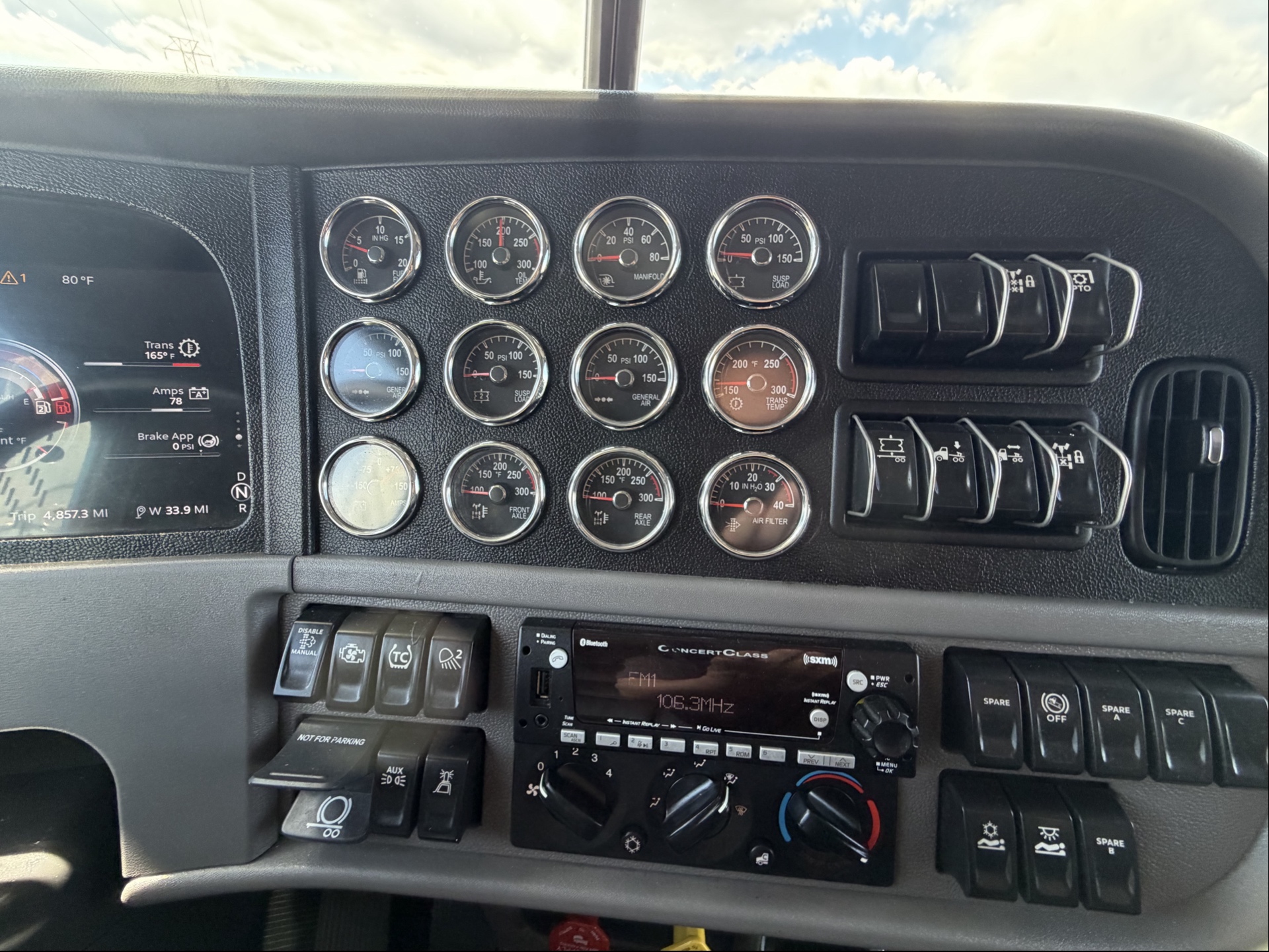 2022 PETERBILT 389 CO11275 - Image 12
