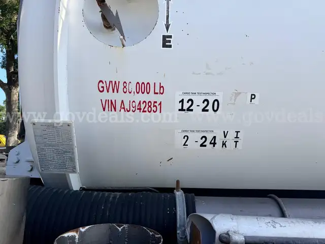 2010 KENWORTH T800 942851 - Image 21