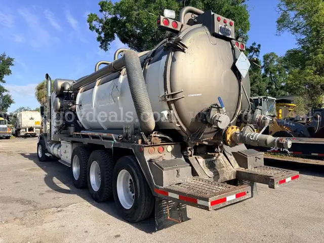 2010 KENWORTH T800 942851 - Image 5