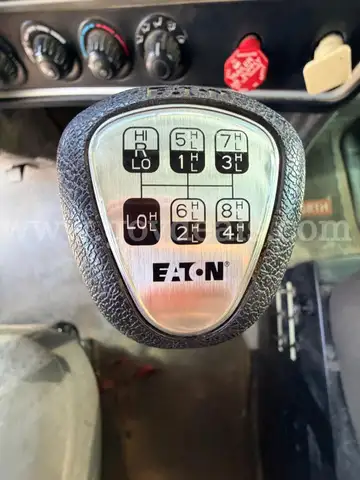 2010 KENWORTH T800 942851 - Image 8