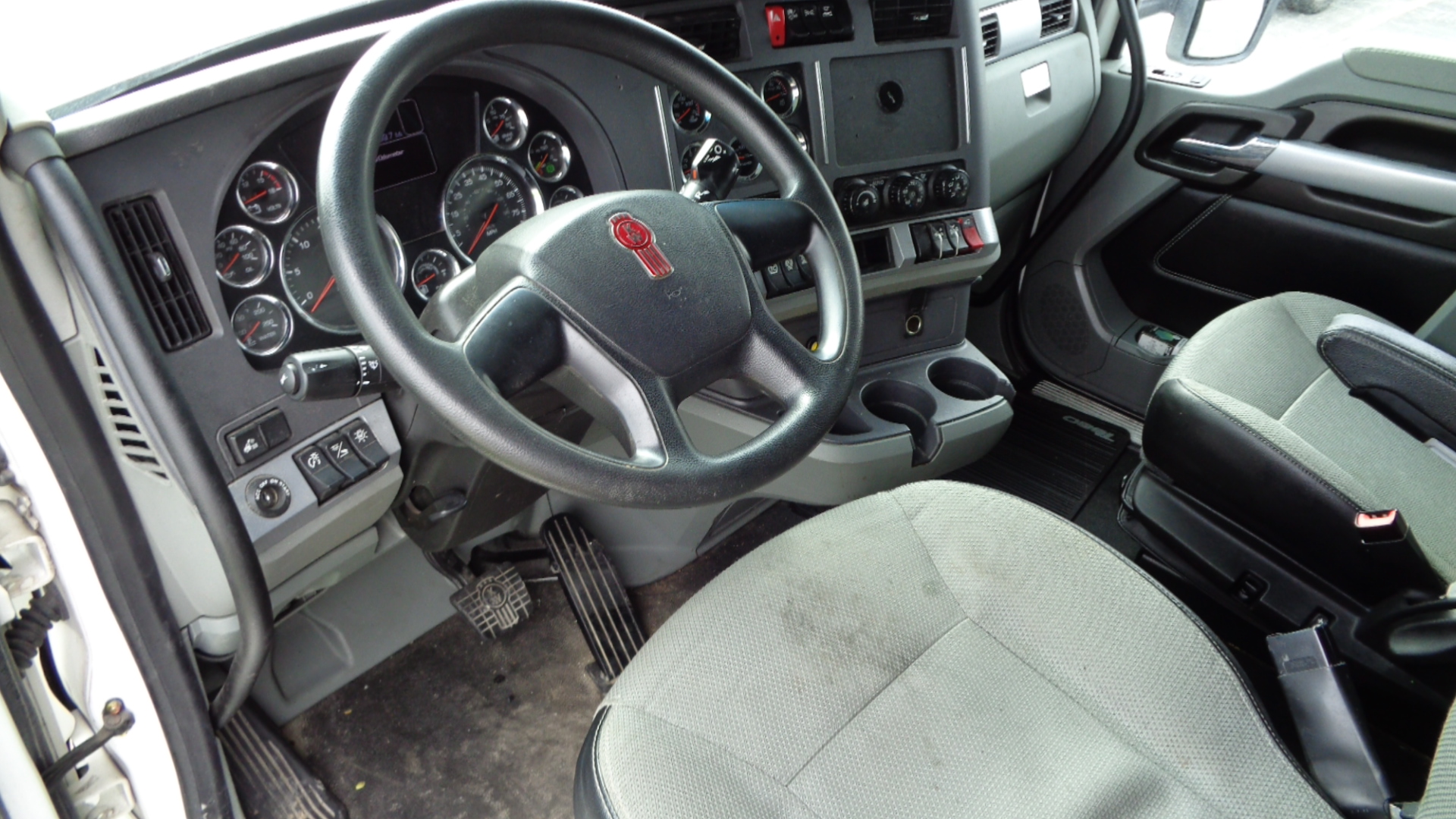 2021 KENWORTH T680 CO11447 - Image 11