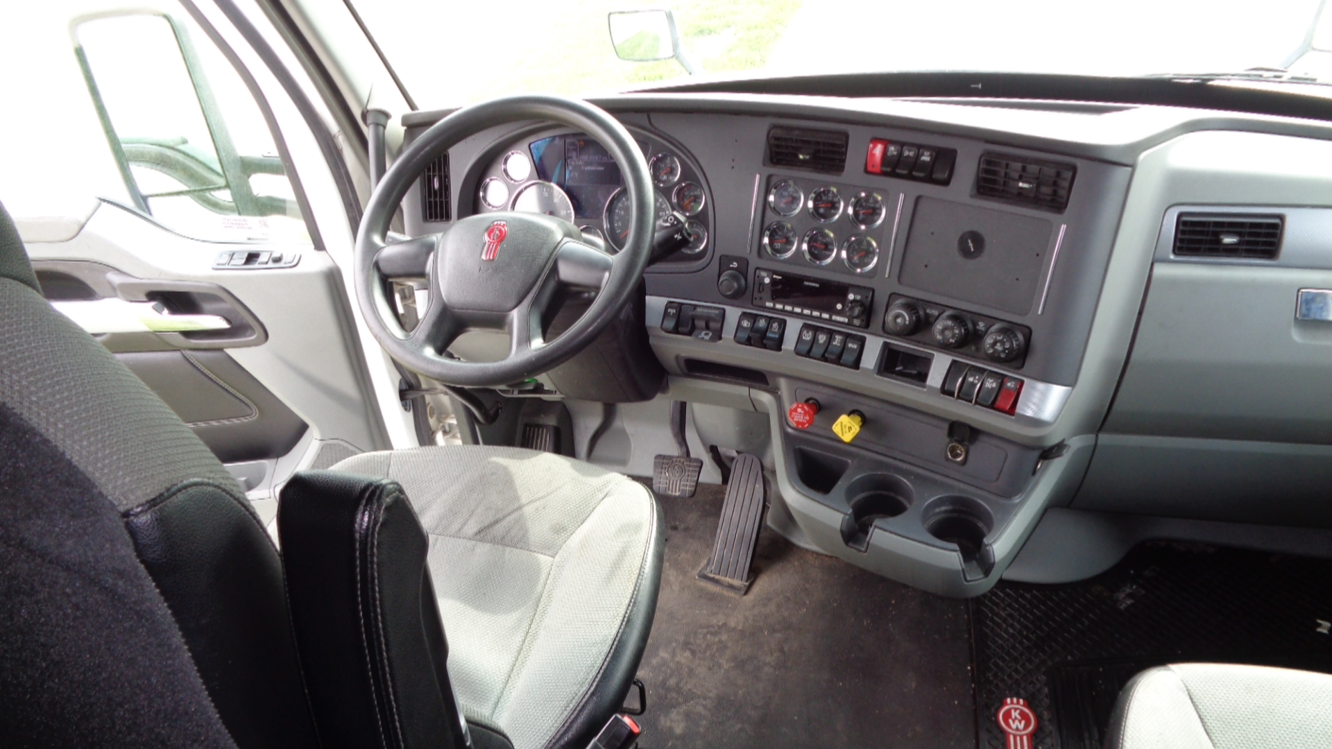 2021 KENWORTH T680 CO11447 - Image 17
