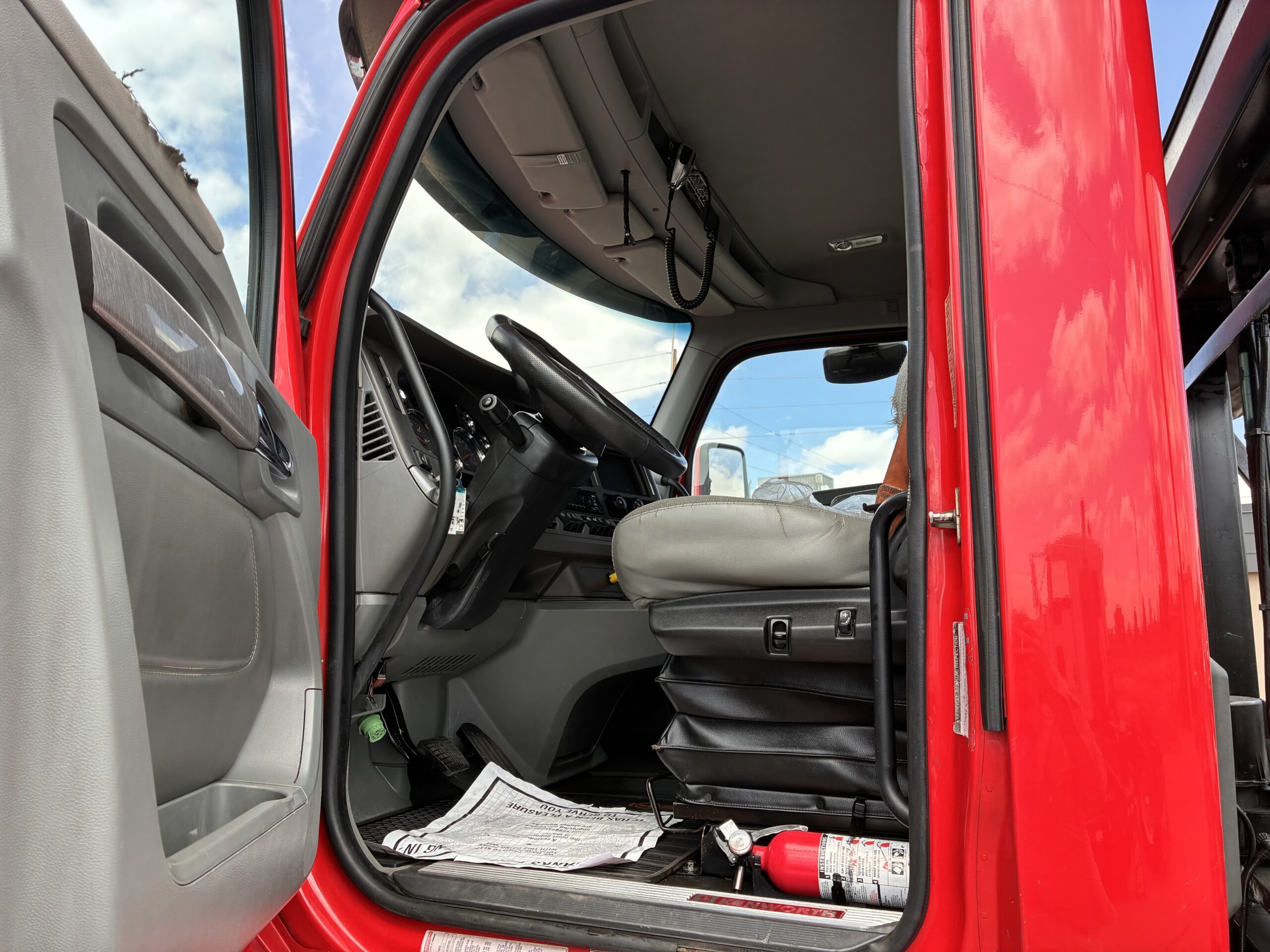 2017 KENWORTH T880 WS11267 - Image 12