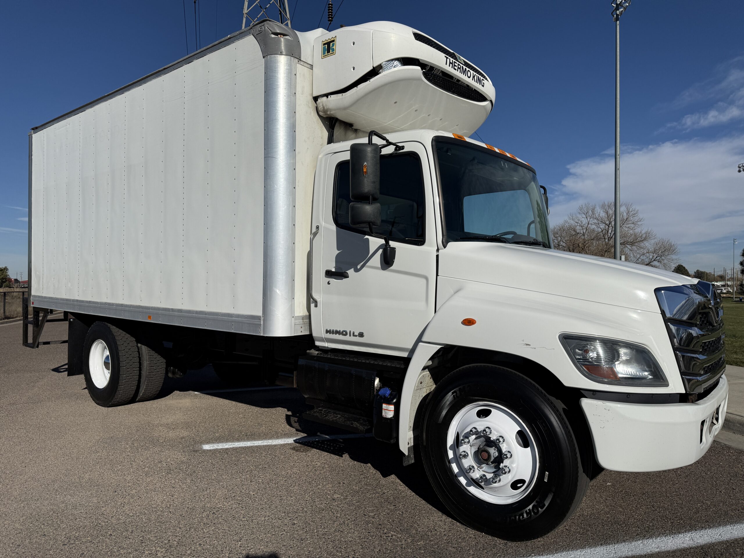 2021 HINO L6 OK10577 - Image 2