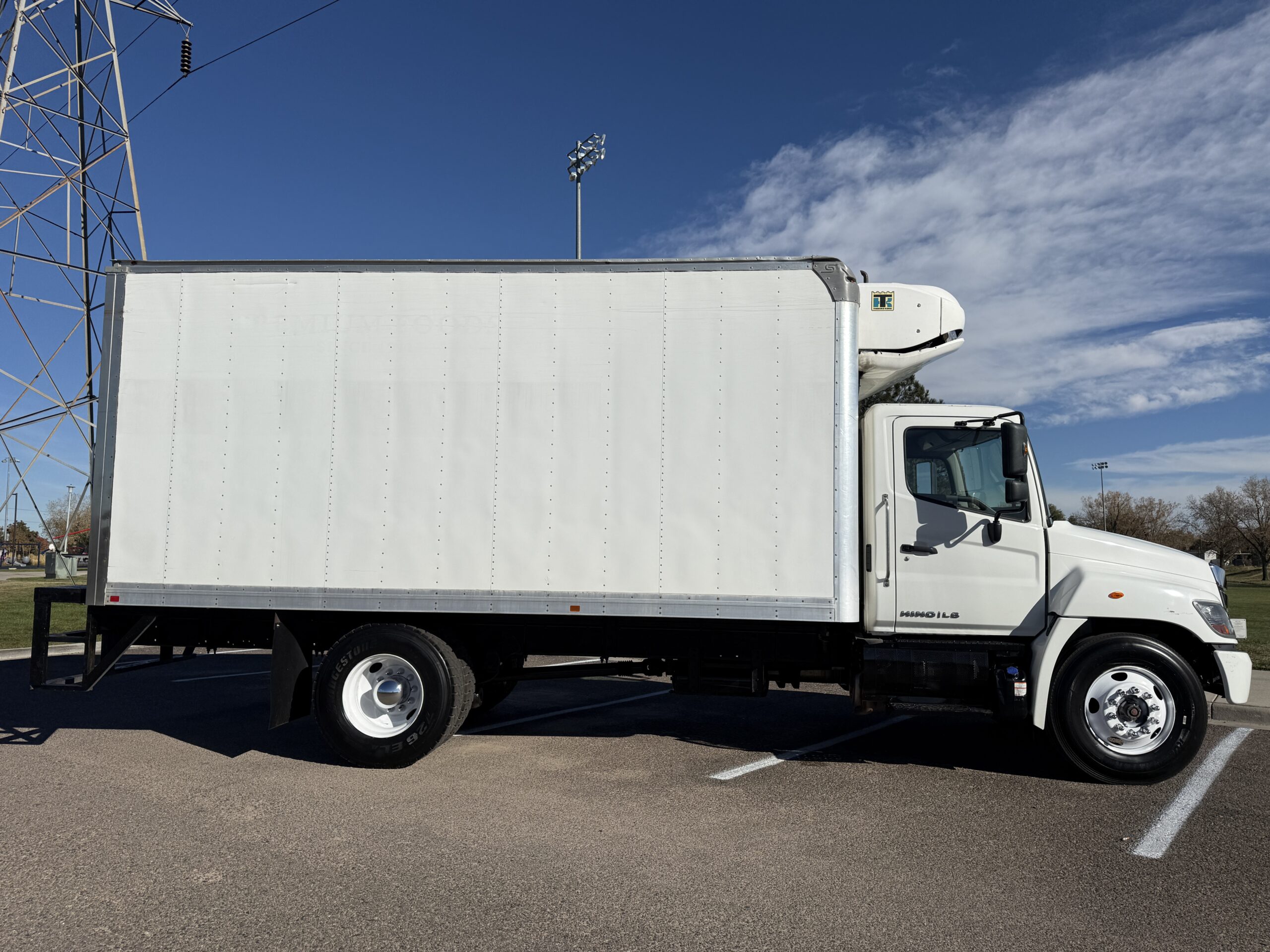 2021 HINO L6 OK10577 - Image 3