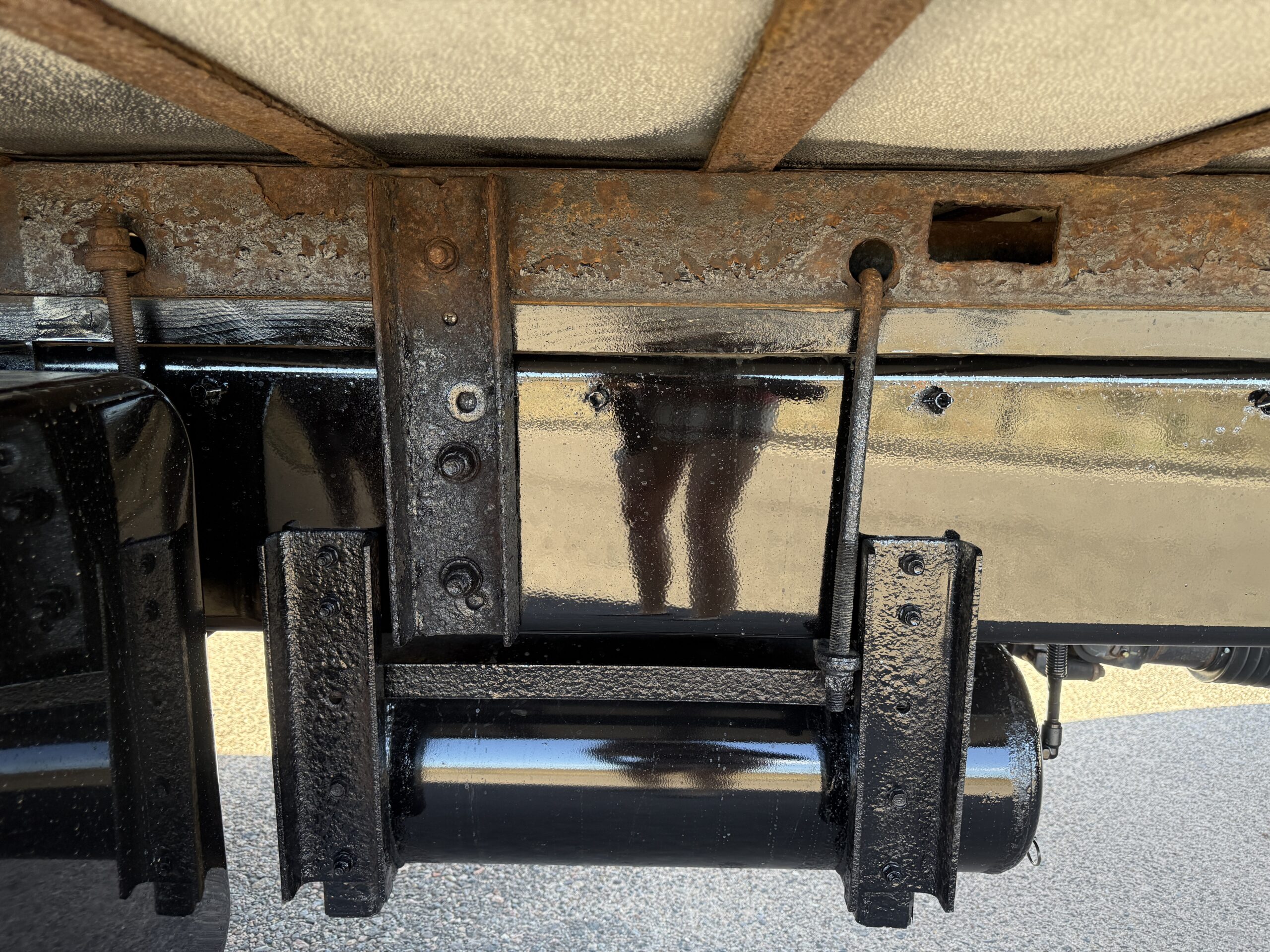 2021 HINO L6 OK10577 - Image 13