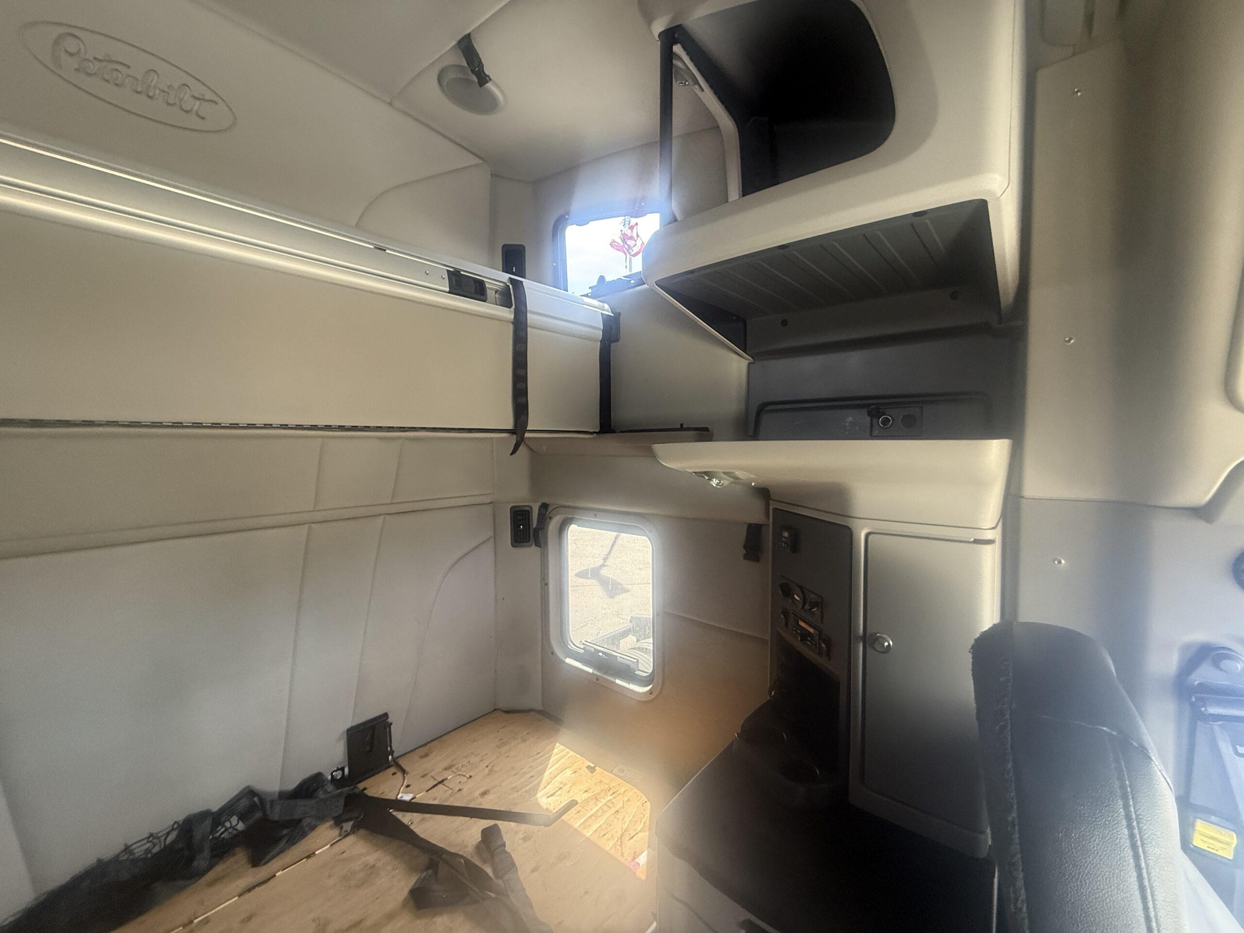 2022 PETERBILT 579 CO11173 - Image 13