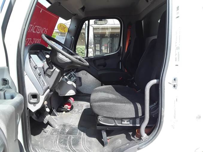 2018 FREIGHTLINER BUSINESS CLASS M2 106 WS11294 - Image 5