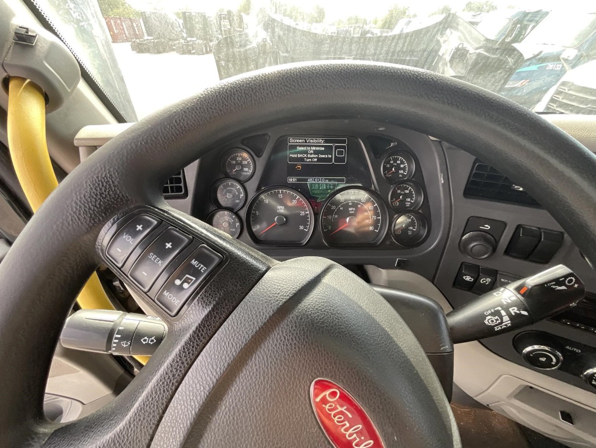 2020 PETERBILT 579 CO11413 - Image 10