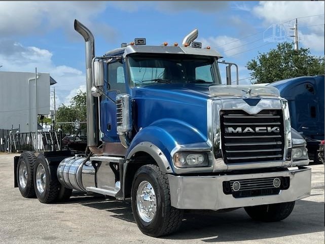 2016 MACK TITAN TD713 M001767
