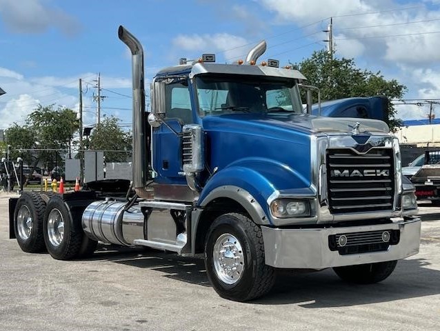 2016 MACK TITAN TD713 M001767 - Image 2