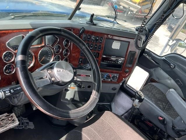 2016 MACK TITAN TD713 M001767 - Image 13