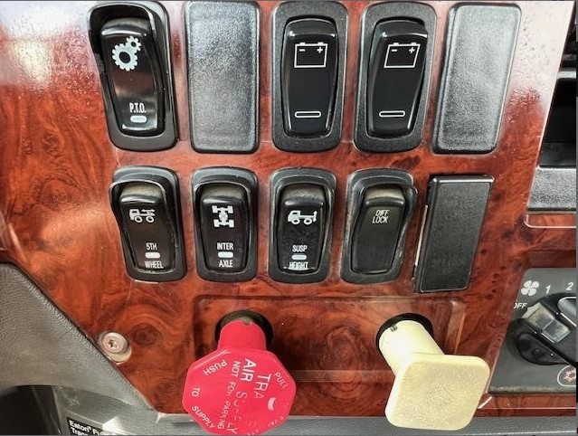 2016 MACK TITAN TD713 M001767 - Image 14