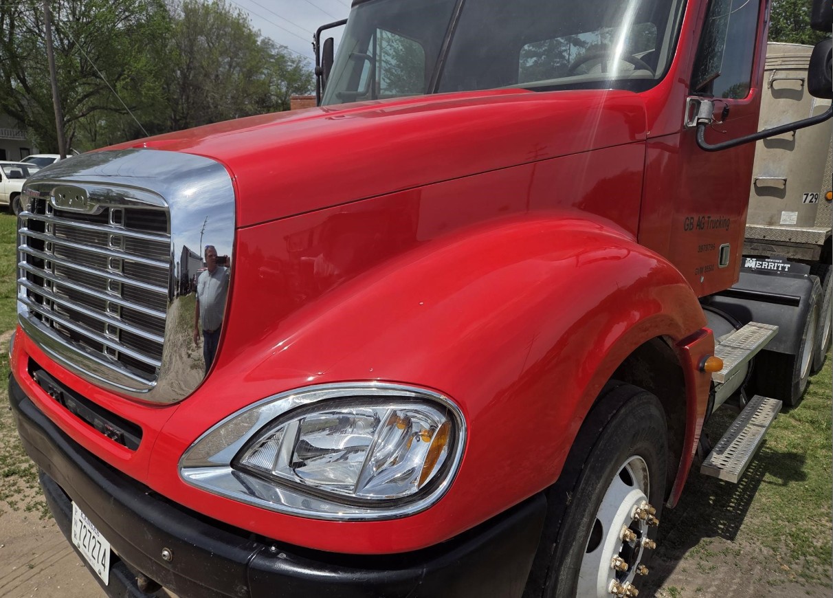 2005 FREIGHTLINER COLUMBIA 112 V15607 - Image 8